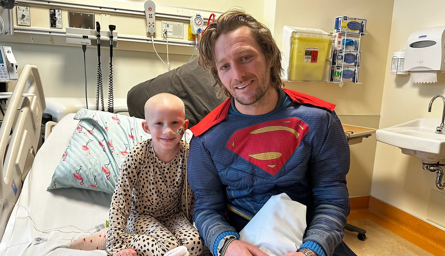 Making Strides Against Child Cancer - Jon Nabbs - Length of NZ Run - in a Superman Suit!